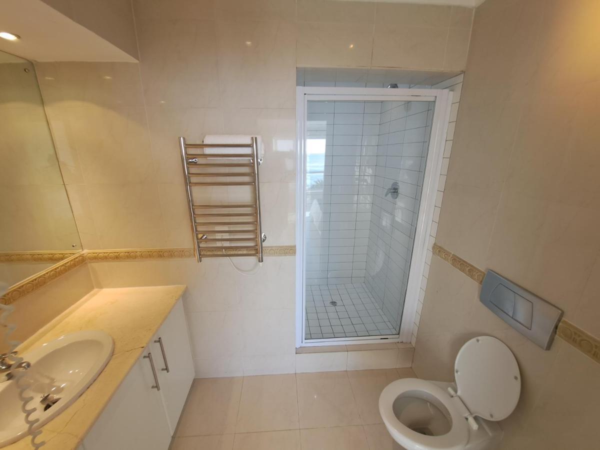 3 Bedroom Sea Facing Family Apartment Cape Town Moullie Point Luaran gambar