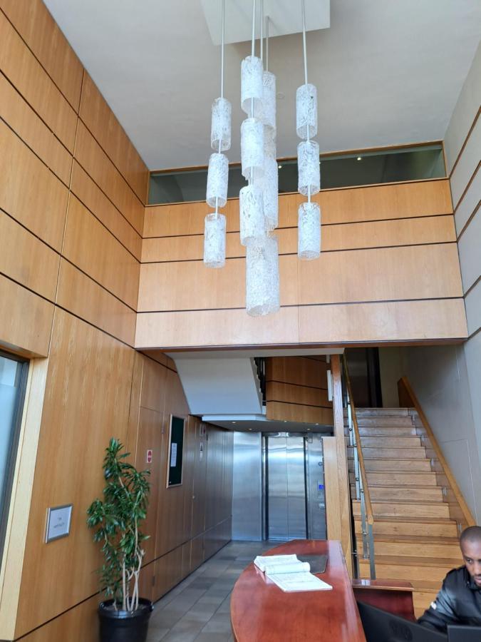 3 Bedroom Sea Facing Family Apartment Cape Town Moullie Point Luaran gambar