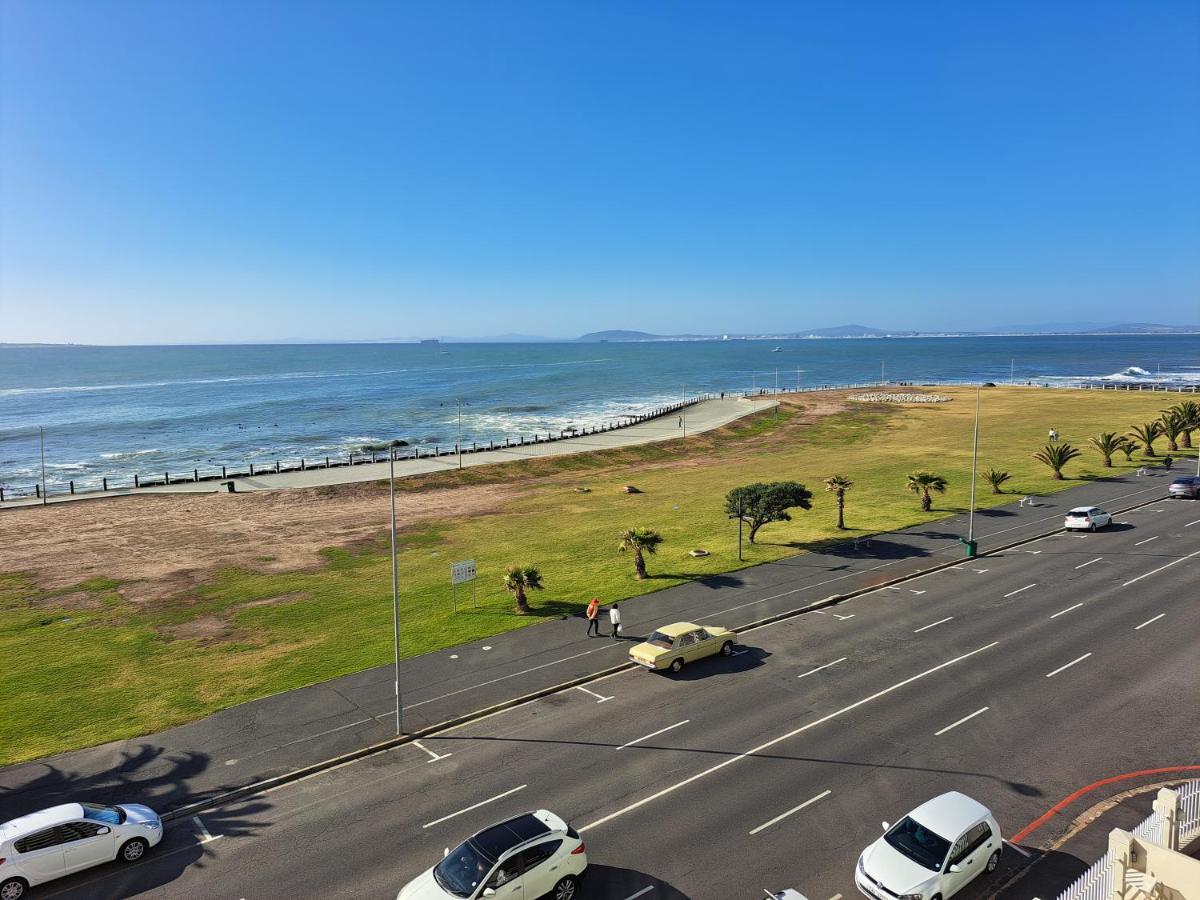 3 Bedroom Sea Facing Family Apartment Cape Town Moullie Point Luaran gambar