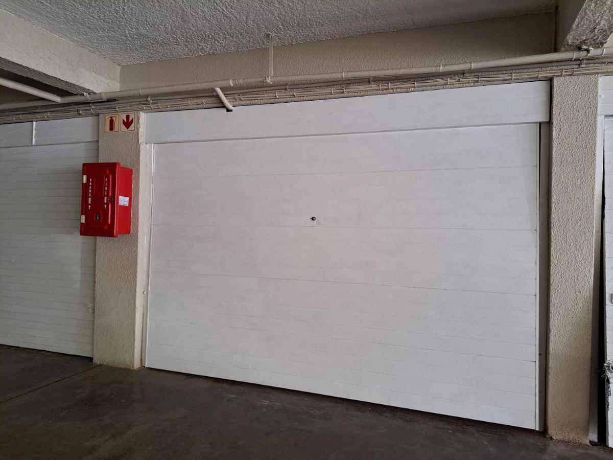 3 Bedroom Sea Facing Family Apartment Cape Town Moullie Point Luaran gambar