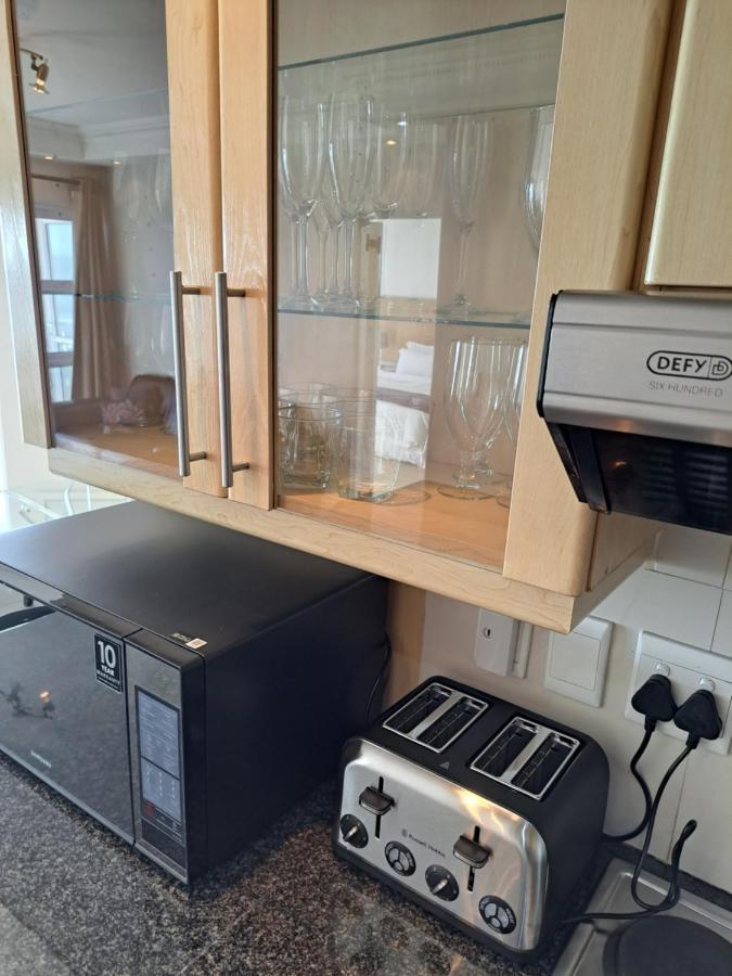 3 Bedroom Sea Facing Family Apartment Cape Town Moullie Point Luaran gambar